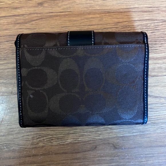 Signature C Coach wallet - Picture 2 of 6